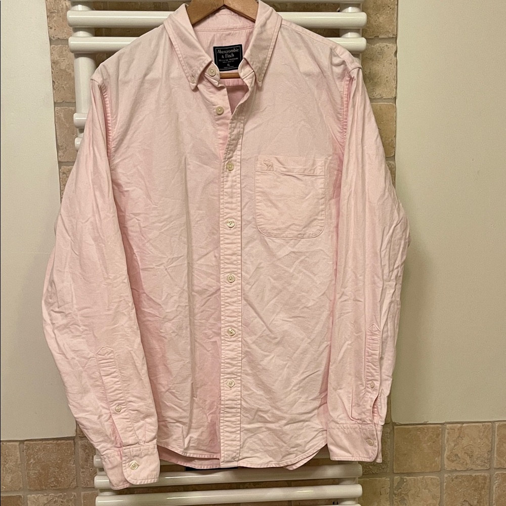 Abercrombie & Fitch Men's Pink Button-Down Shirt